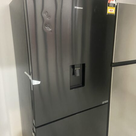 HISENSE 482 L BOTTOM MOUNT REFRIGERATOR WITH WATER DISPENSER FOR $899