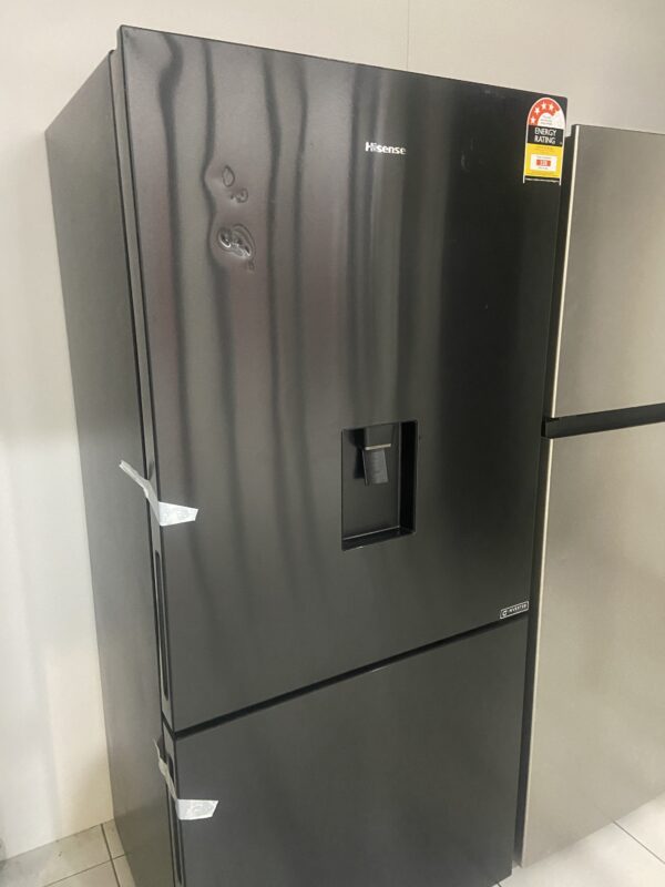 HISENSE 482 L BOTTOM MOUNT REFRIGERATOR WITH WATER DISPENSER FOR $899