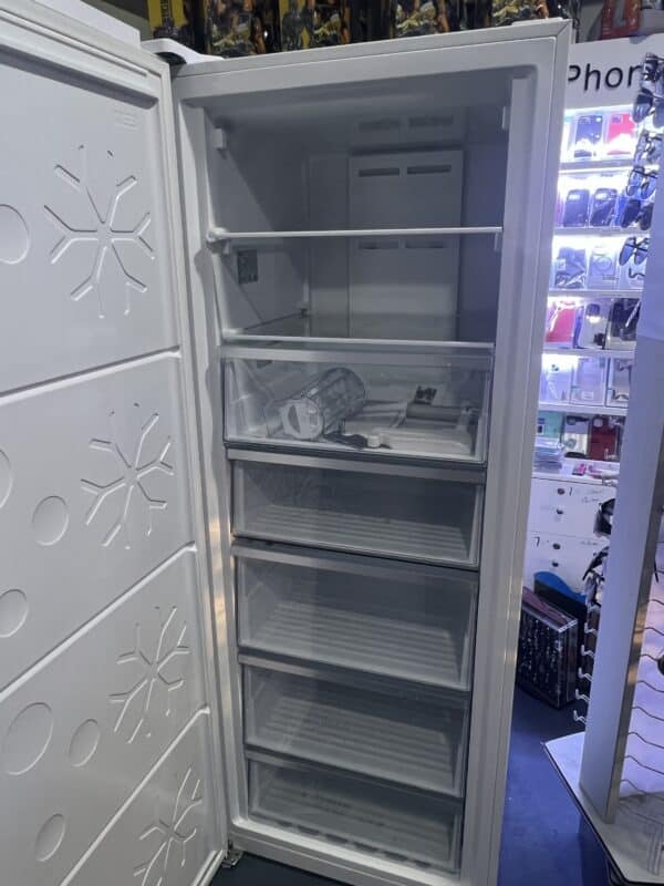 CHIQ 380 L HYBRID FREEZER AND FRIDGE FOR $799 - Image 3