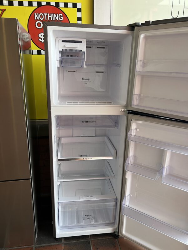 REFURBISHED SAMSUNG 351 L FRIDGE FOR $349 - Image 3