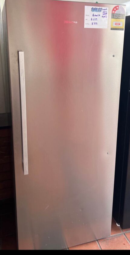 Hisense 384 L HYBRID UPRIGHT FREEZER AND FRIDGE FOR $799