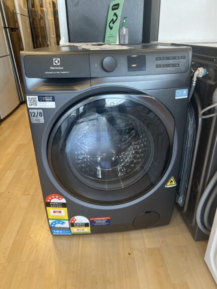 BRAND NEW FACTORY SECONDS  ELECTROLUX 12 KG / 8 kg DRYER WASHING MACHINE   COMBO for $1299