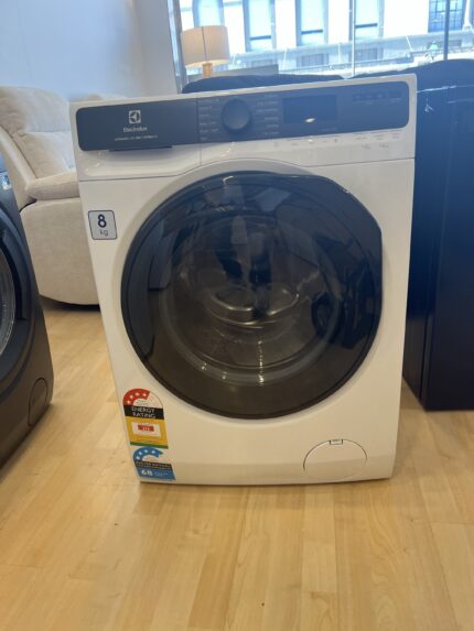 BRAND NEW FACTORY SECONDS  ELECTROLUX 8kg  500 SERIES FRONT LOADER WASHING MACHINE for $529