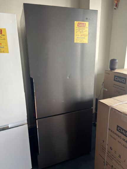 REFURBISHED WESTINGHOUSE 454 L BOTTOM MOUNT FRIDGE  FREEZER FOR $569